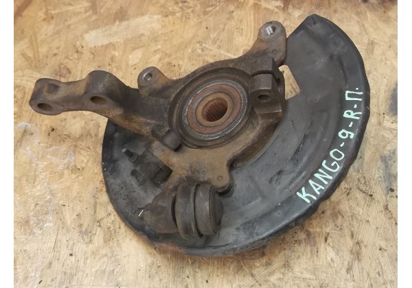 Поворотний кулак правий (цапфа), ступиця, під ABS, 23 шлиця Renault Kangoo, 4х4